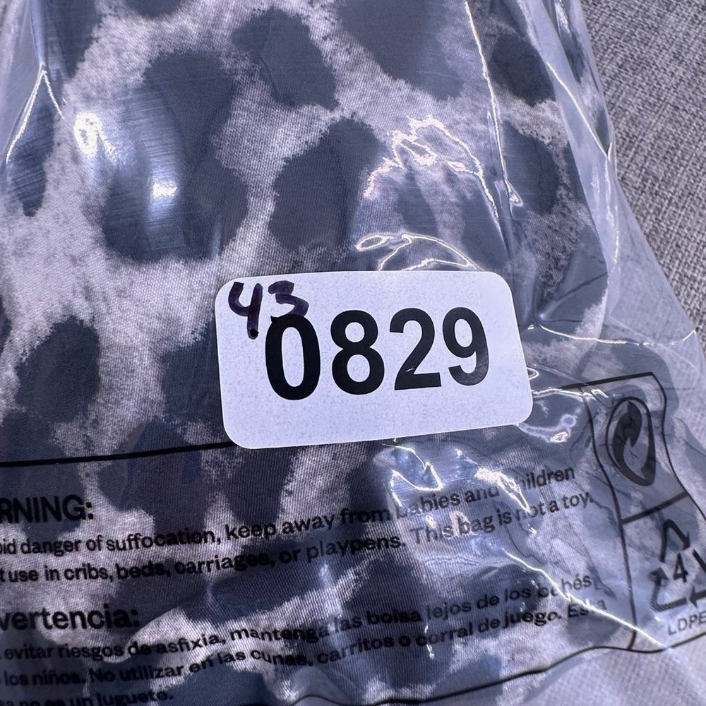 Forever 21 Leopard Romer Tie‎ Belt Figure Flattering Small Gray Black Polyester - Picture 14 of 14